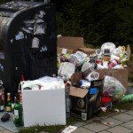 Auch das müssen Reisende aushalten: Montagnachmittag an der Raststätte Riedener Wald