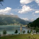 Pause am Reschensee